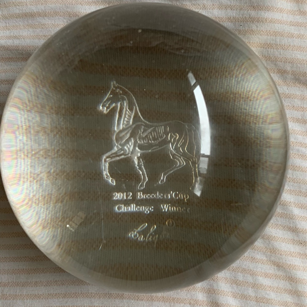 Lalique Paperweight 2012 Breeders Cup Challenge Winner